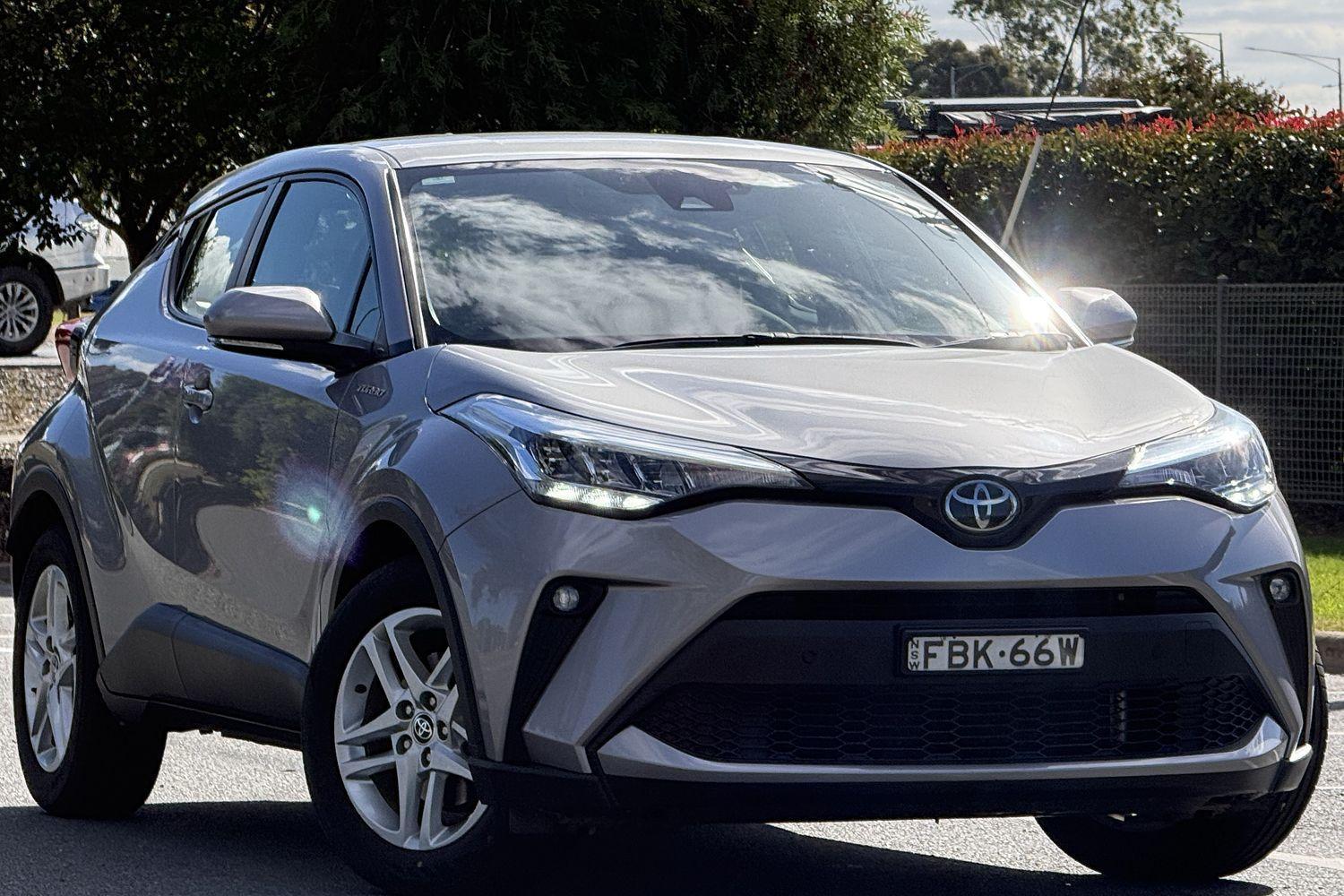 2021 Toyota C-HR GXL-2WD in Silver