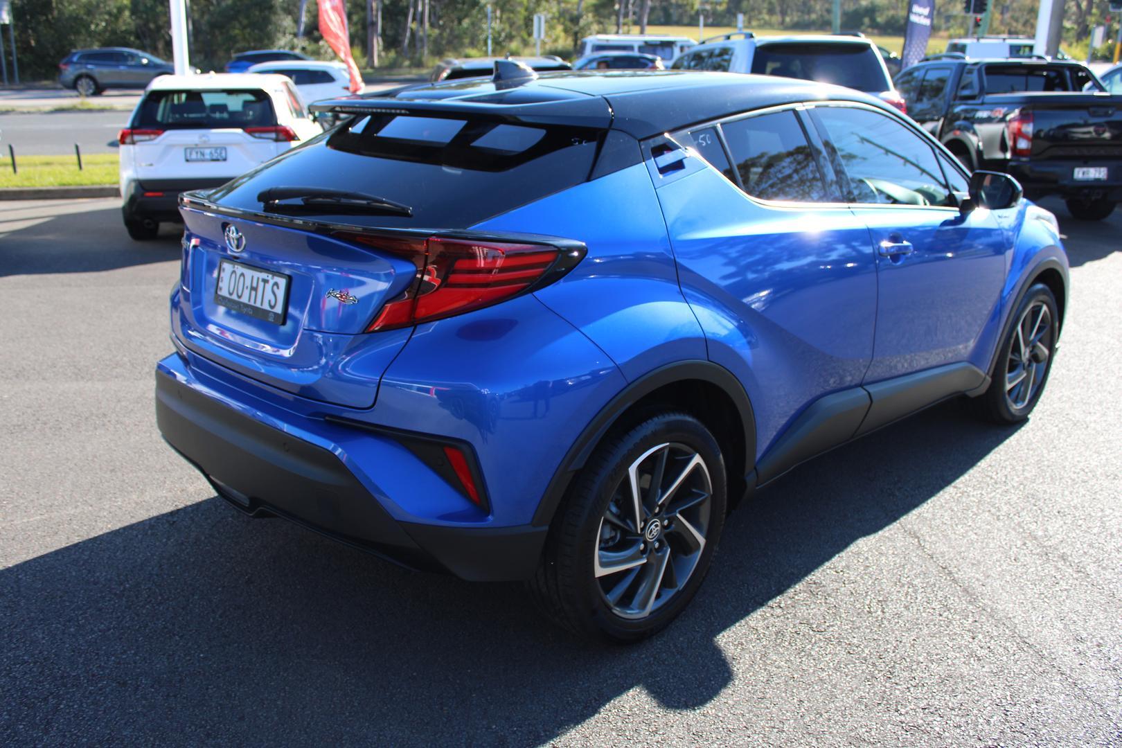 2021 Toyota C-HR Koba 2WD in Two Tone Blue