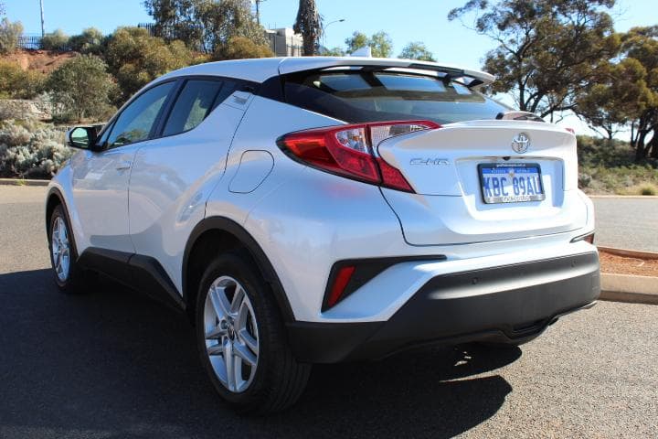 2023 Toyota C-HR GXL 2WD in White