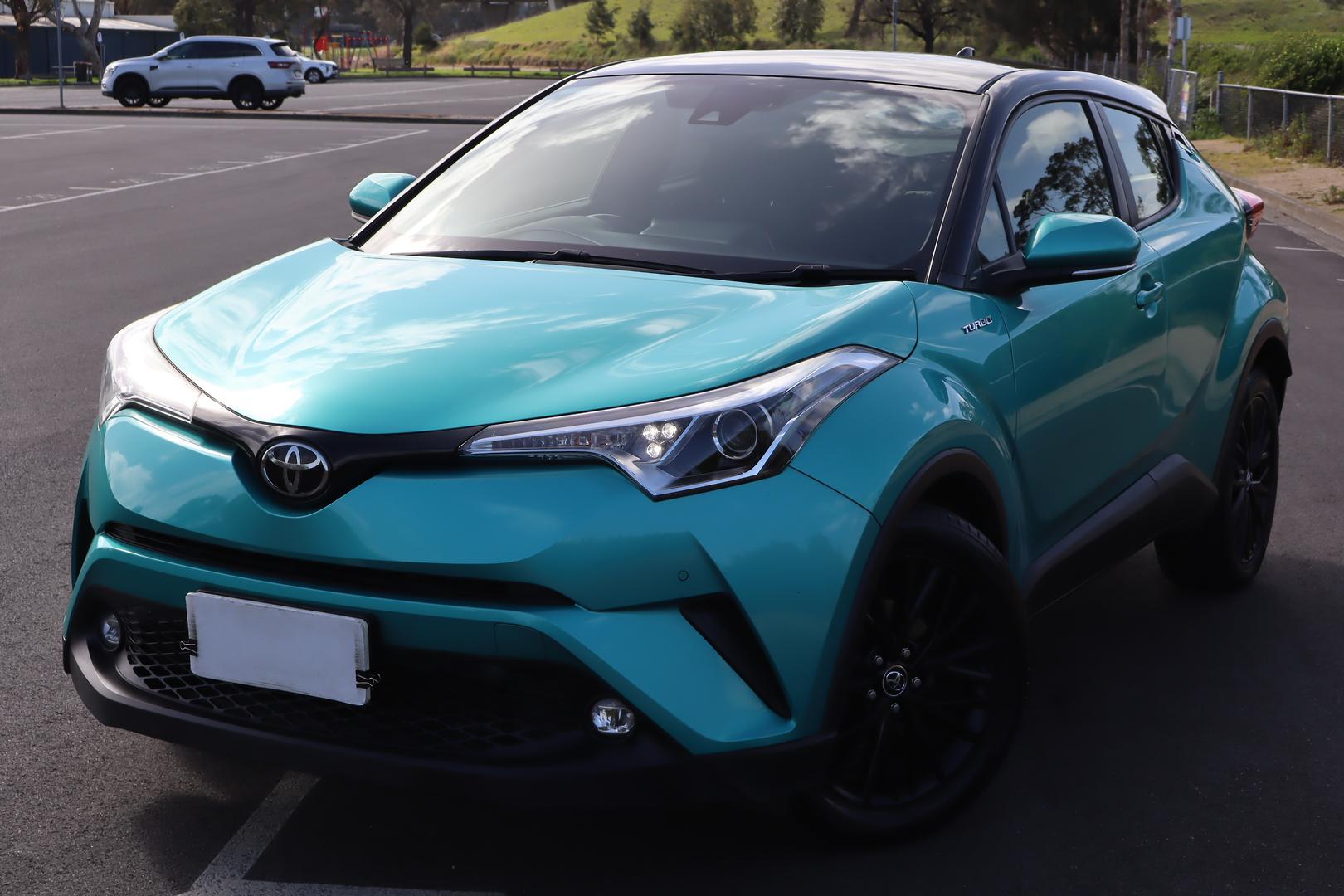 2017 Toyota C-HR Standard 2WD in Green