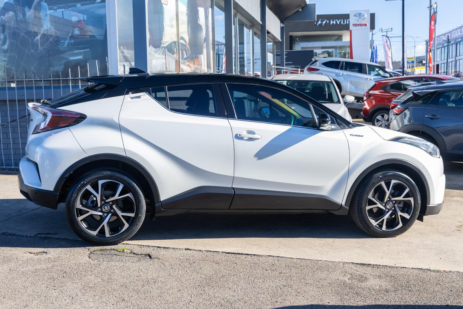 2017 Toyota C-HR Koba in Two Tone White