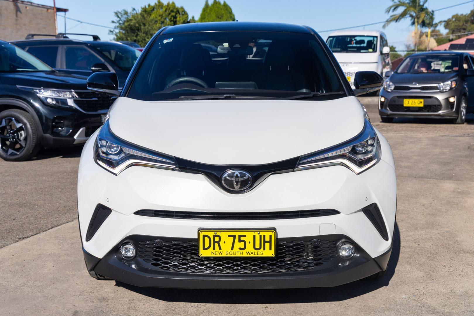2017 Toyota C-HR Koba in Two Tone White