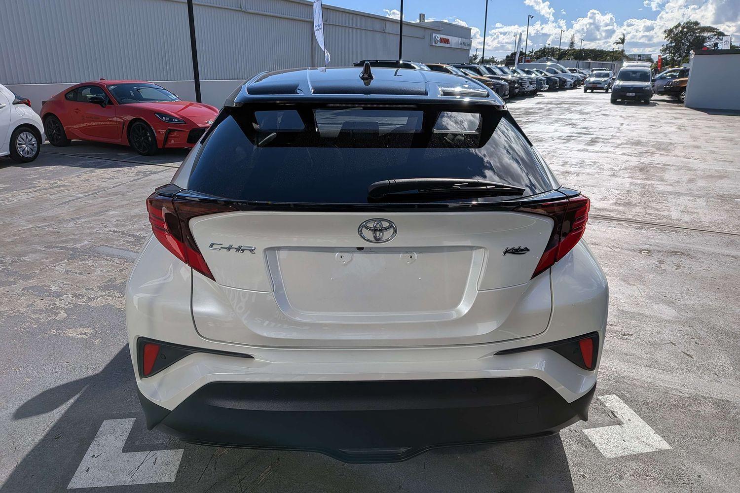 2020 Toyota C-HR Koba 2WD in Two Tone White
