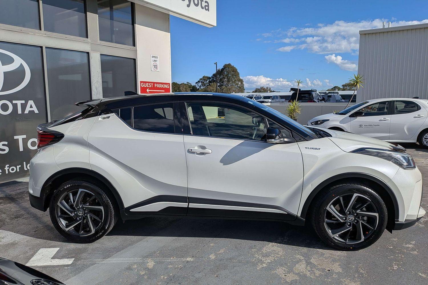 2020 Toyota C-HR Koba 2WD in Two Tone White