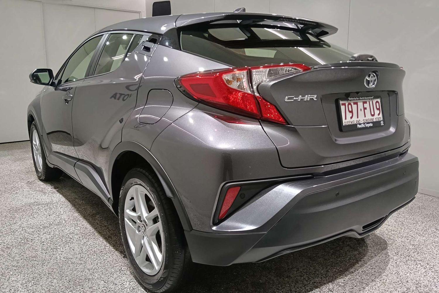 2022 Toyota C-HR GXL-2WD in Silver