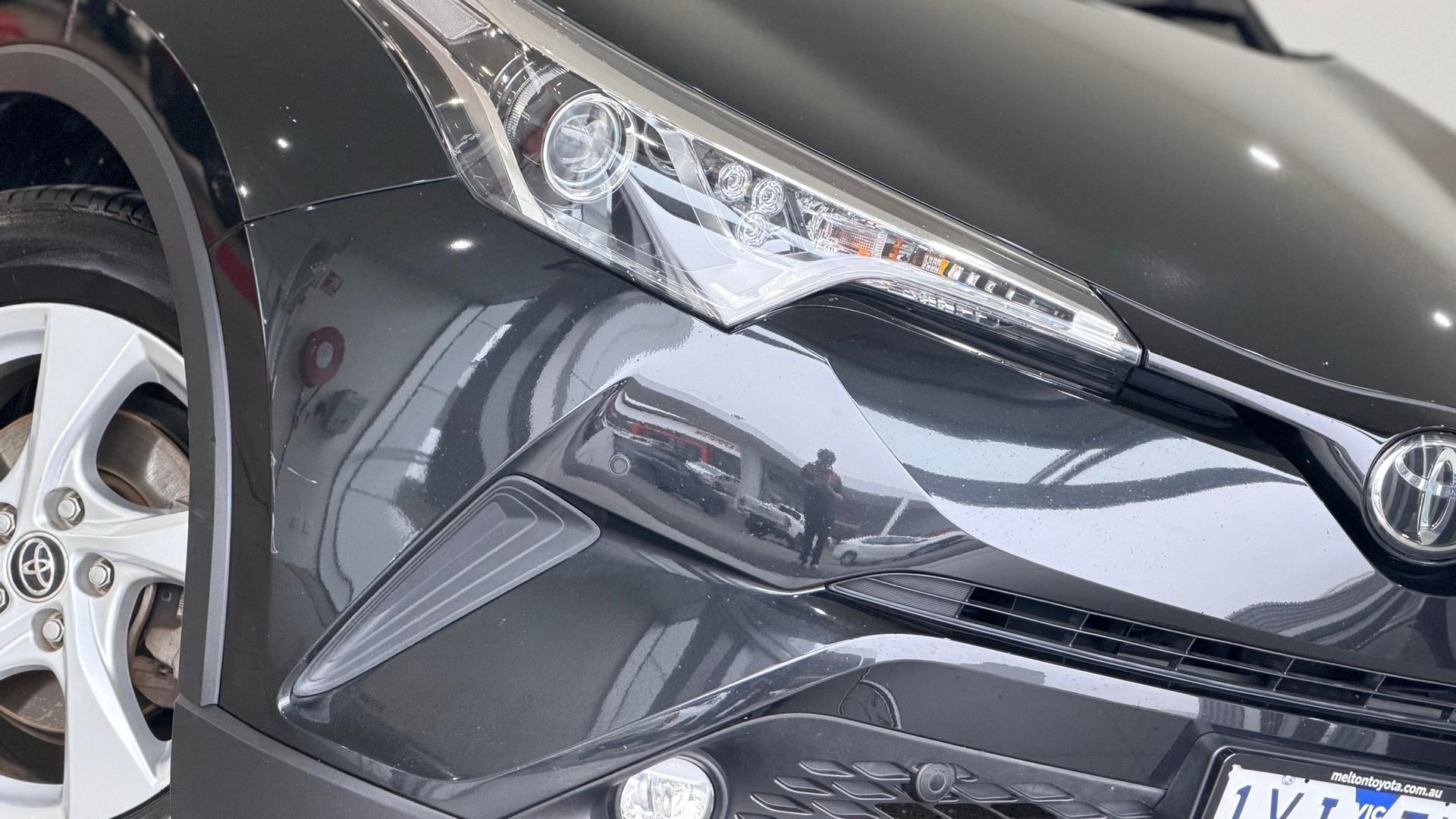 2018 Toyota C-HR Standard 2WD in Black