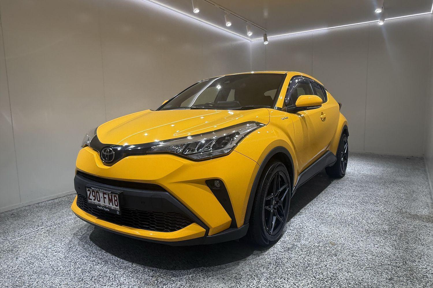 2022 Toyota C-HR GXL-2WD in Yellow
