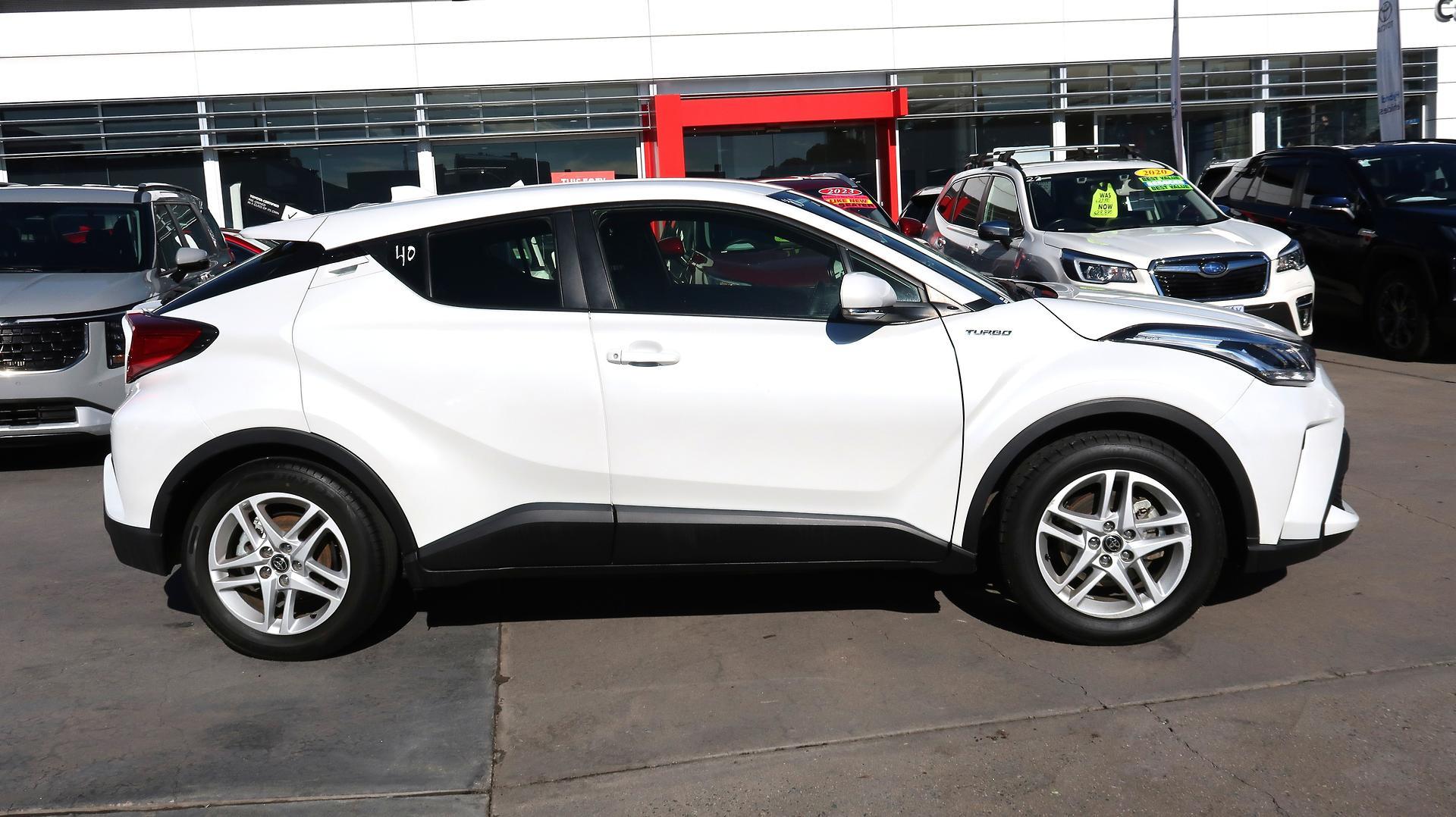 2023 Toyota C-HR GXL-2WD in White