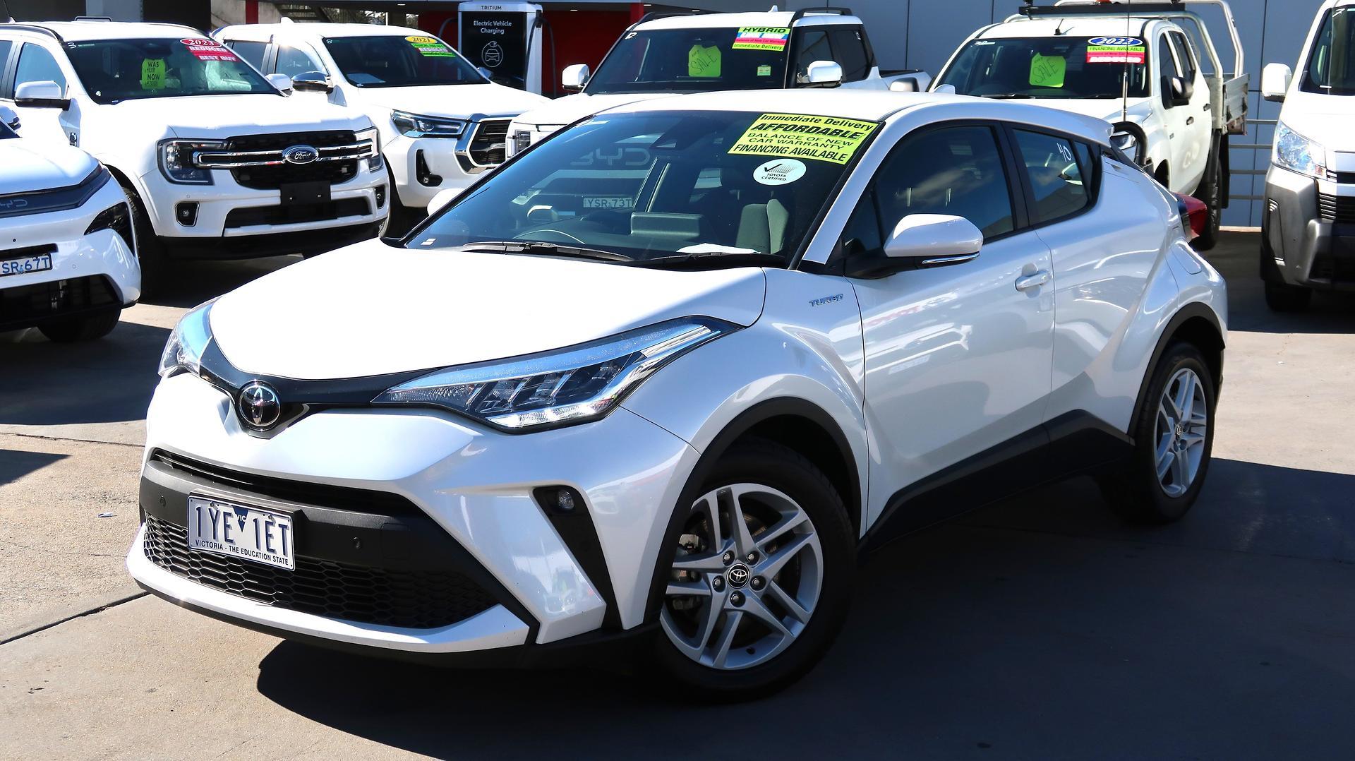 2023 Toyota C-HR GXL-2WD in White