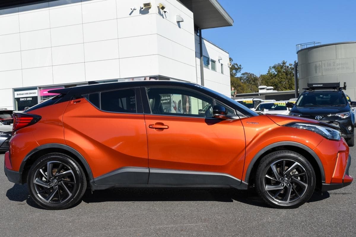 2020 Toyota C-HR Koba 2WD in Two Tone Orange