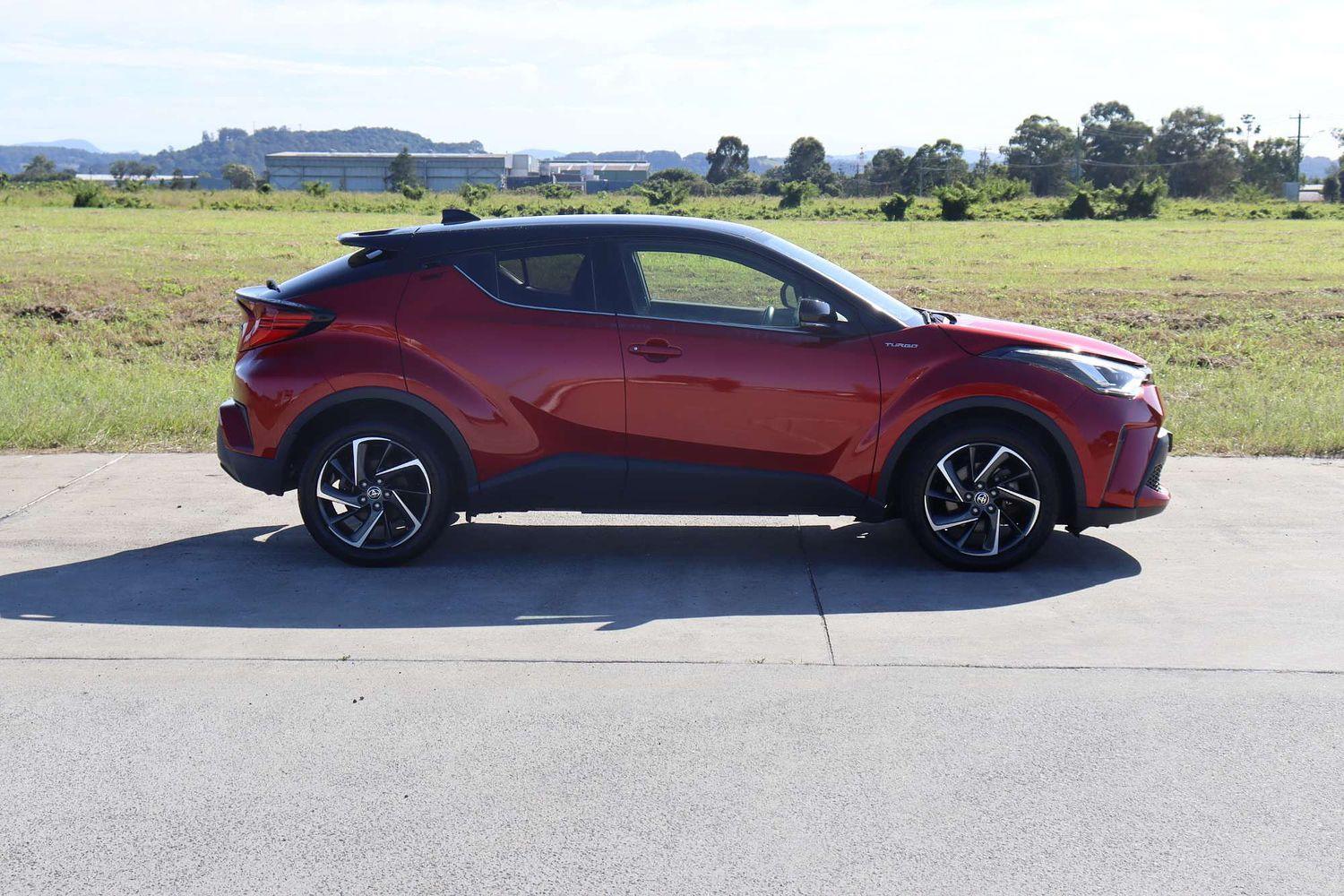 2021 Toyota C-HR Koba 2WD in Two Tone Red