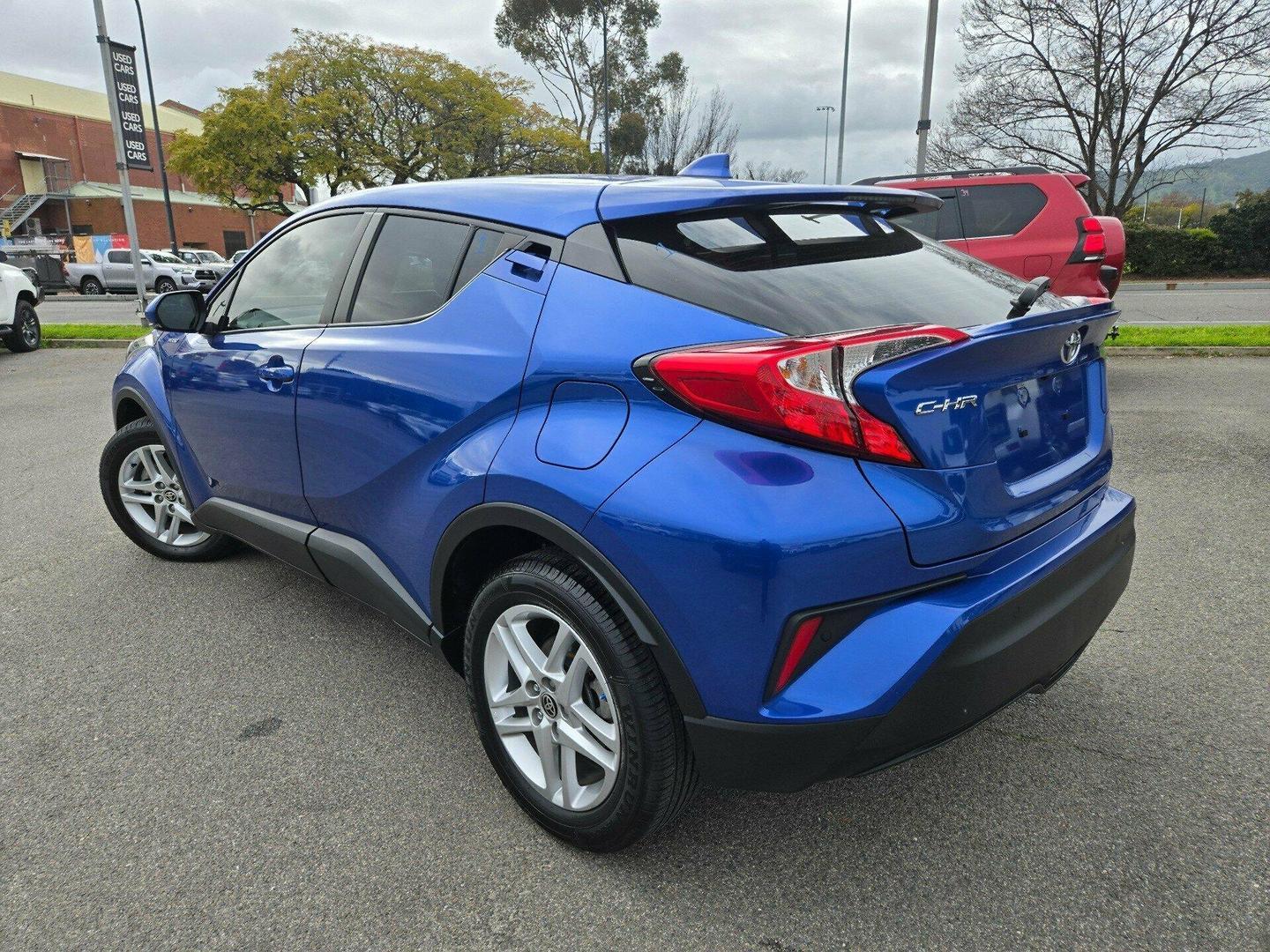 2021 Toyota C-HR GXL-2WD in Blue