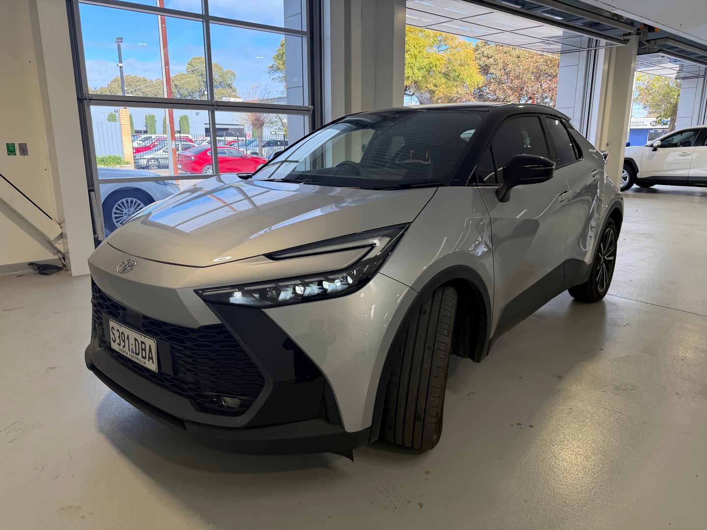2023 Toyota C-HR GXL-2WD in Silver