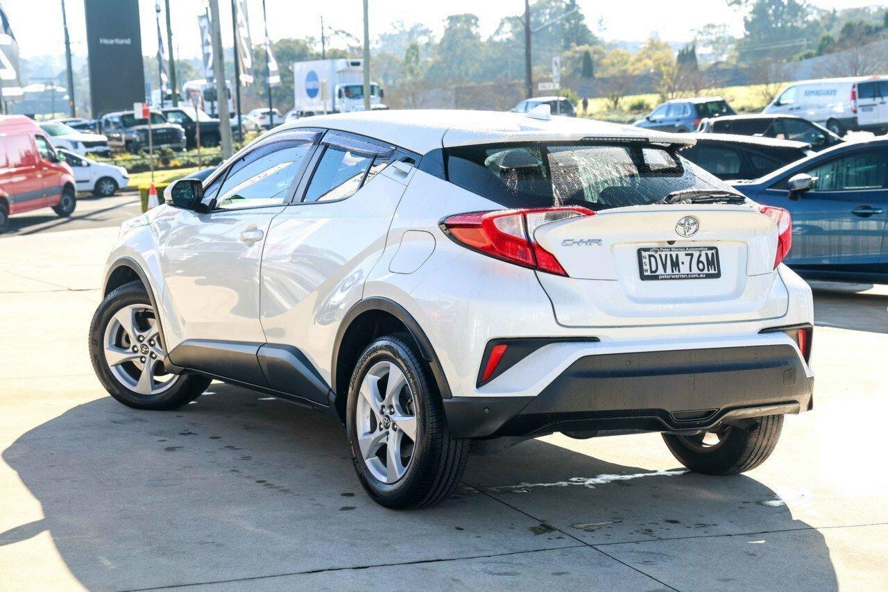 2017 Toyota C-HR Standard 2WD in White