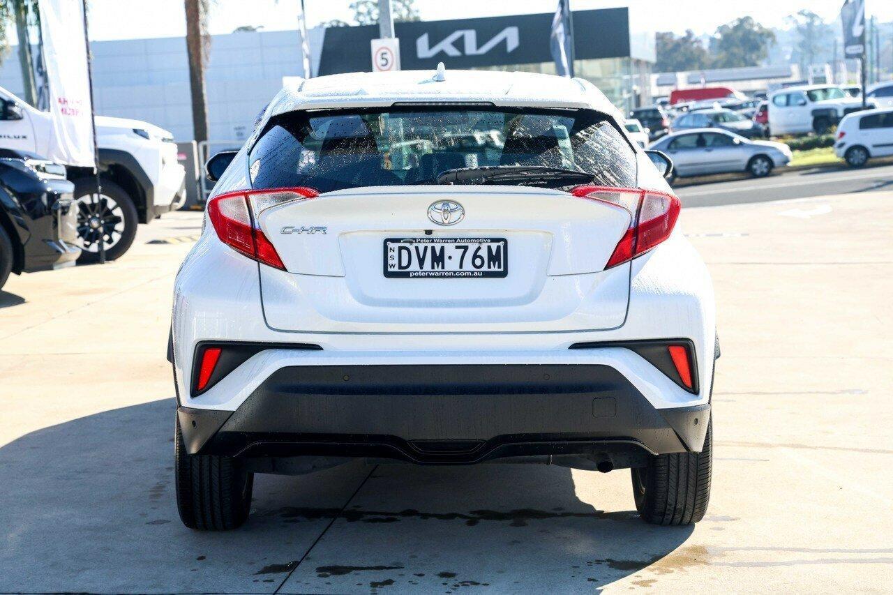 2017 Toyota C-HR Standard 2WD in White