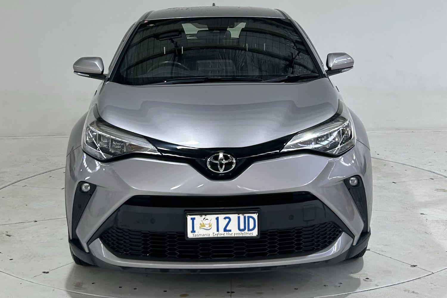 2019 Toyota C-HR Standard 2WD in Silver