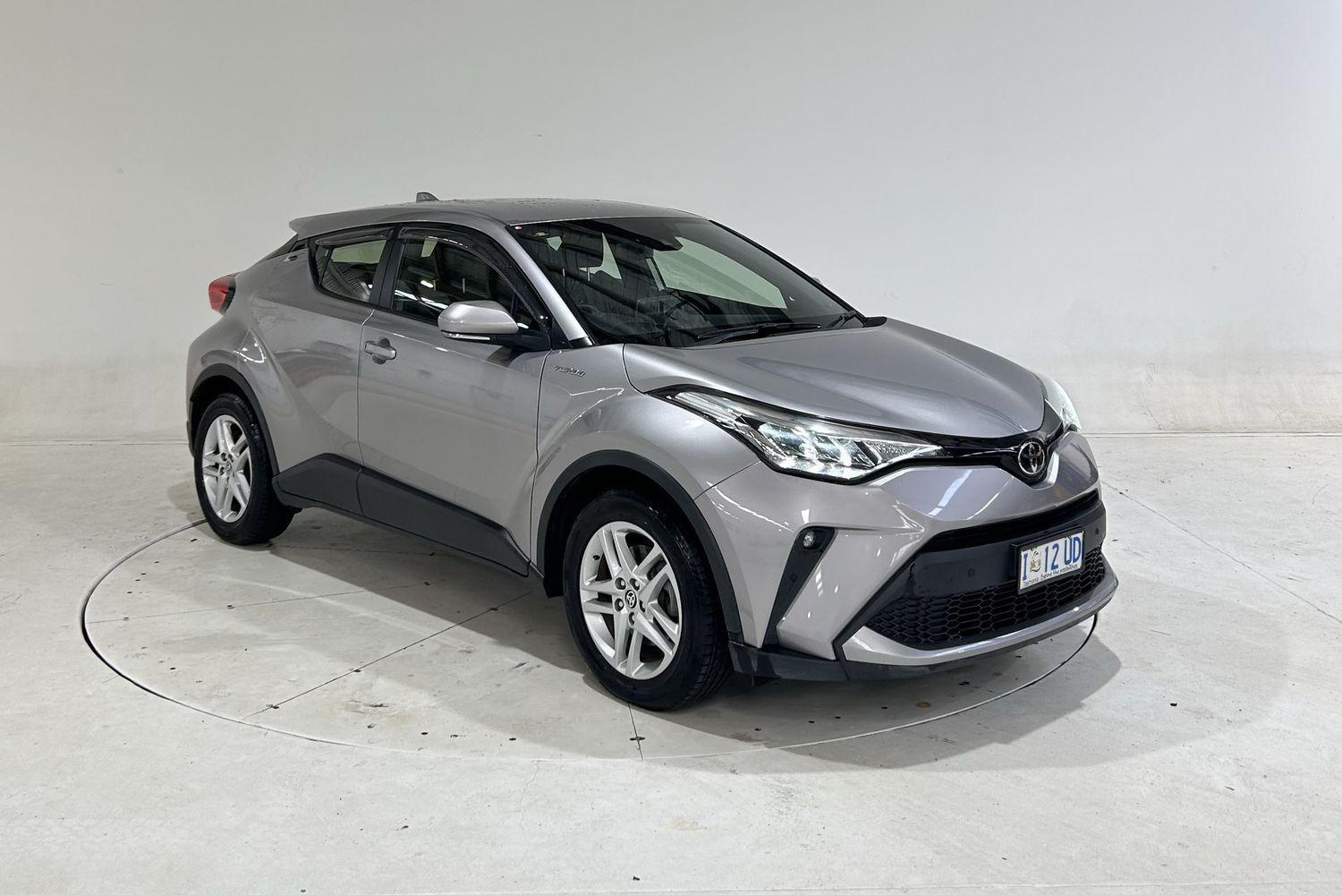 2019 Toyota C-HR Standard 2WD in Silver
