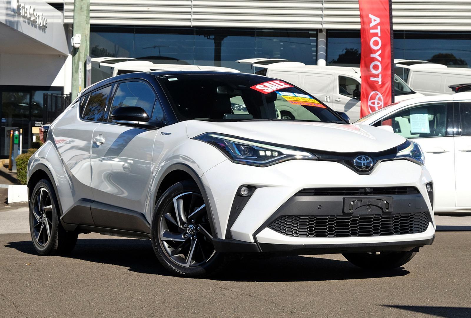 2022 Toyota C-HR Koba 2WD in Two Tone White