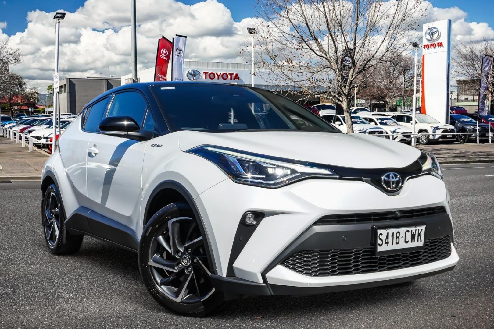 2023 Toyota C-HR Koba 2WD in Two Tone White