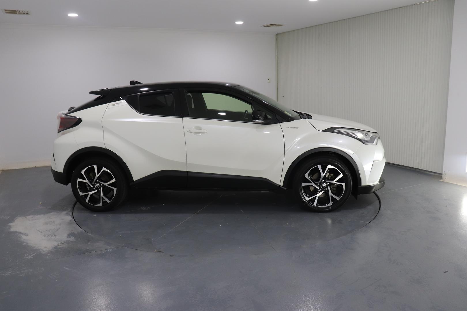 2017 Toyota C-HR Koba 2WD in Two Tone White