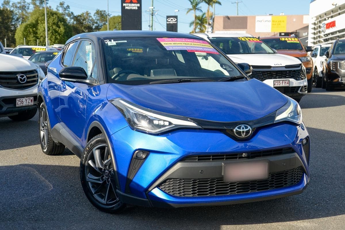 2022 Toyota C-HR Koba 2WD in Two Tone Blue