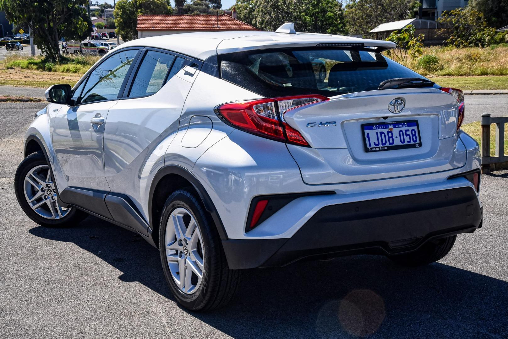 2023 Toyota C-HR GXL 2WD in White