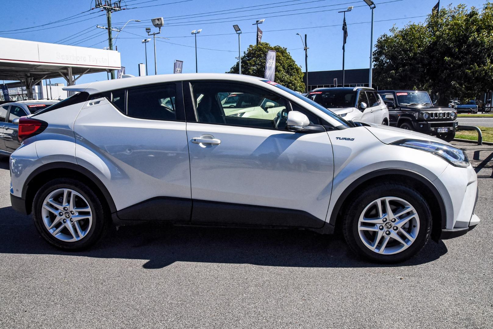 2023 Toyota C-HR GXL 2WD in White