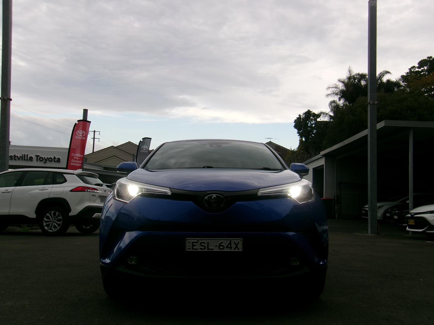 2019 Toyota C-HR Standard AWD in Blue