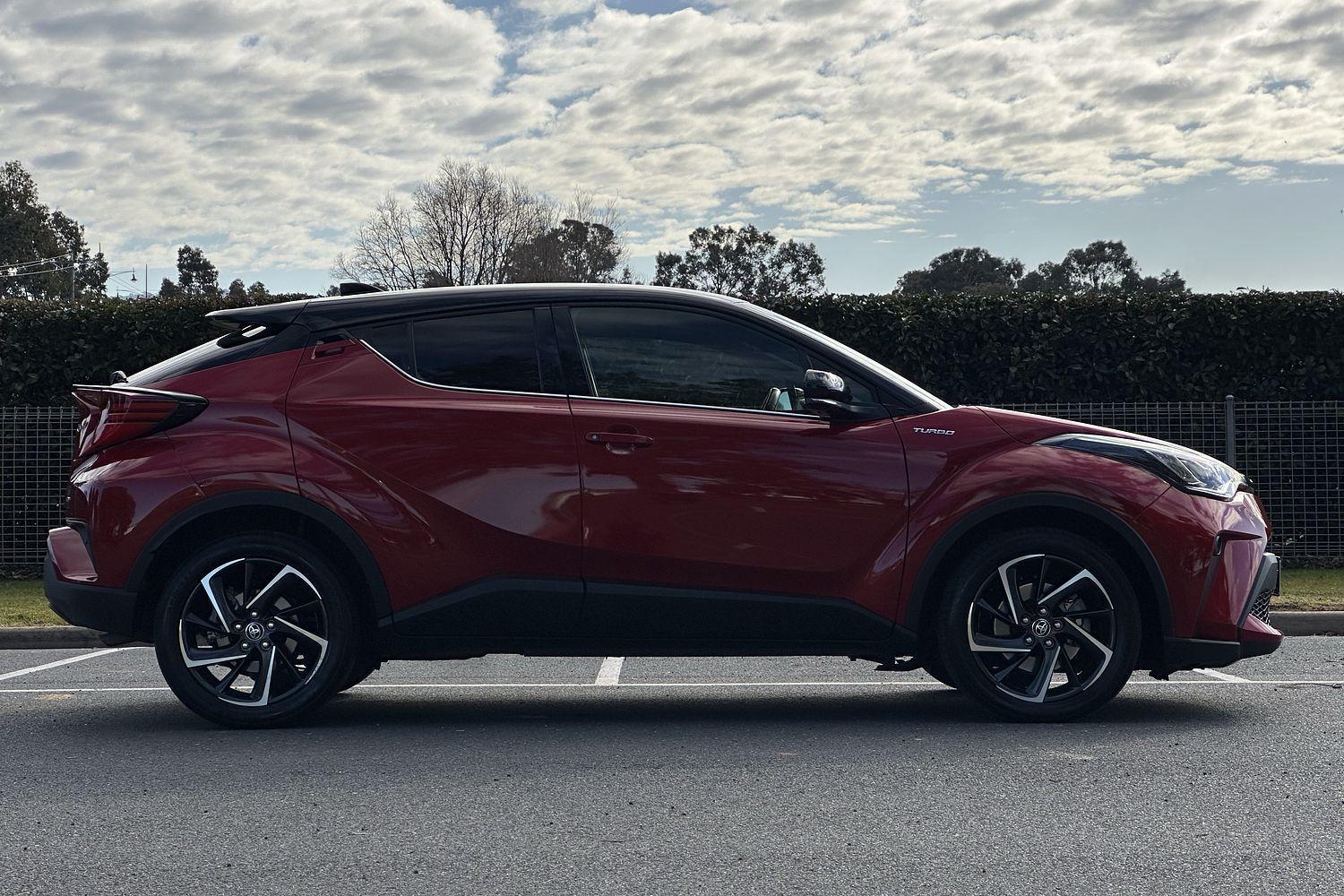 2022 Toyota C-HR Koba AWD in Two Tone Red