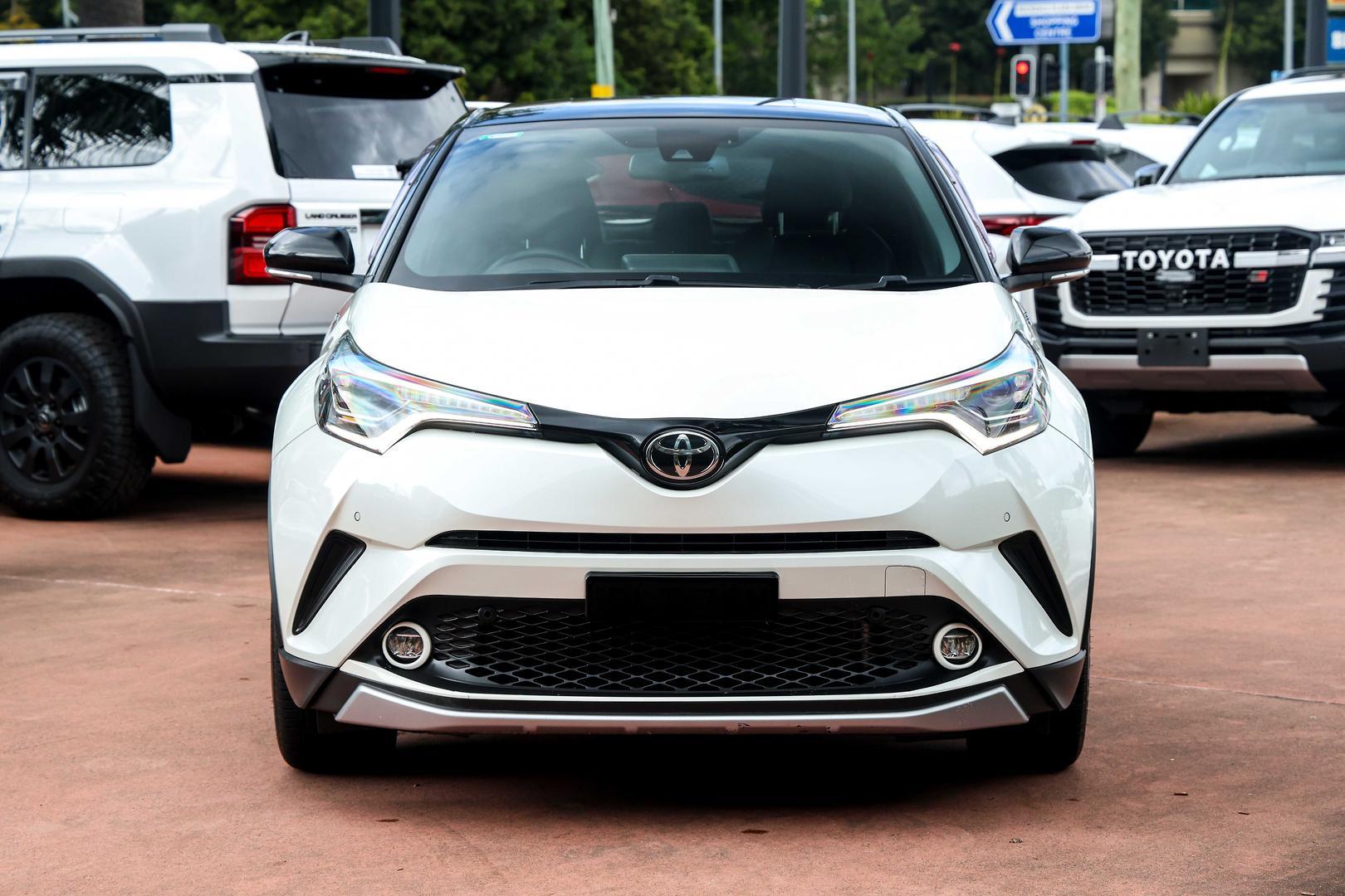 2017 Toyota C-HR Koba AWD in Two Tone White
