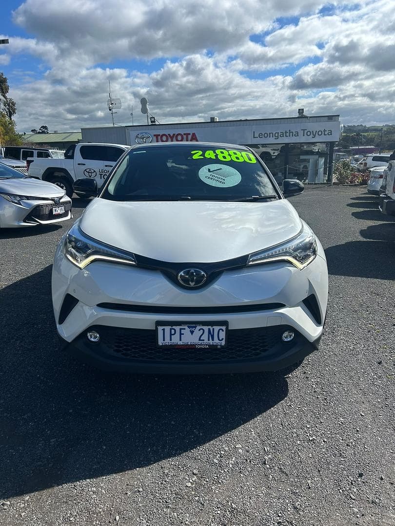 2017 Toyota C-HR Koba AWD in Two Tone White