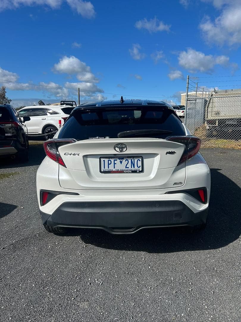 2017 Toyota C-HR Koba AWD in Two Tone White