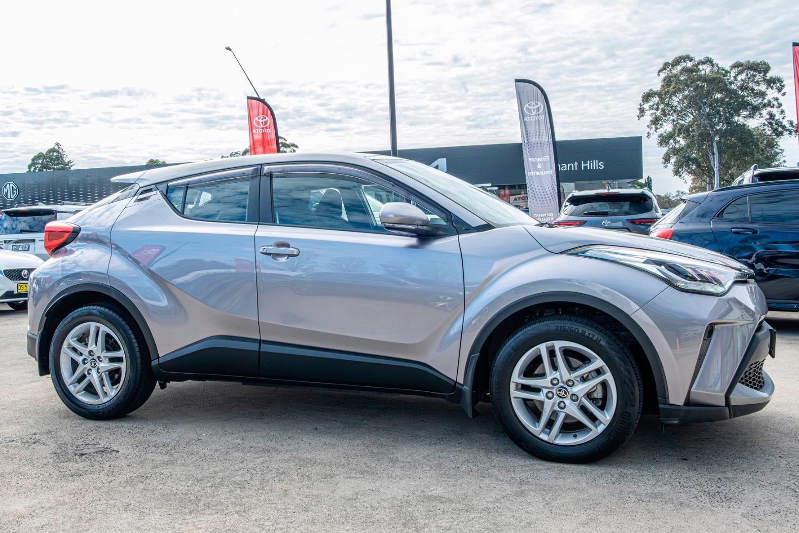 2020 Toyota C-HR Standard AWD in Silver