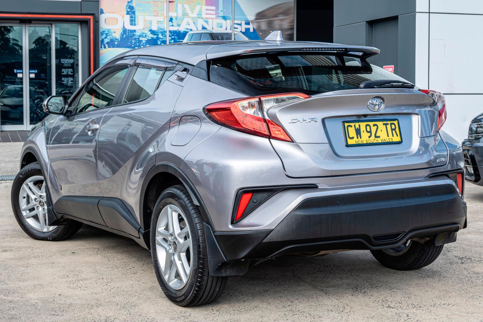2020 Toyota C-HR Standard AWD in Silver