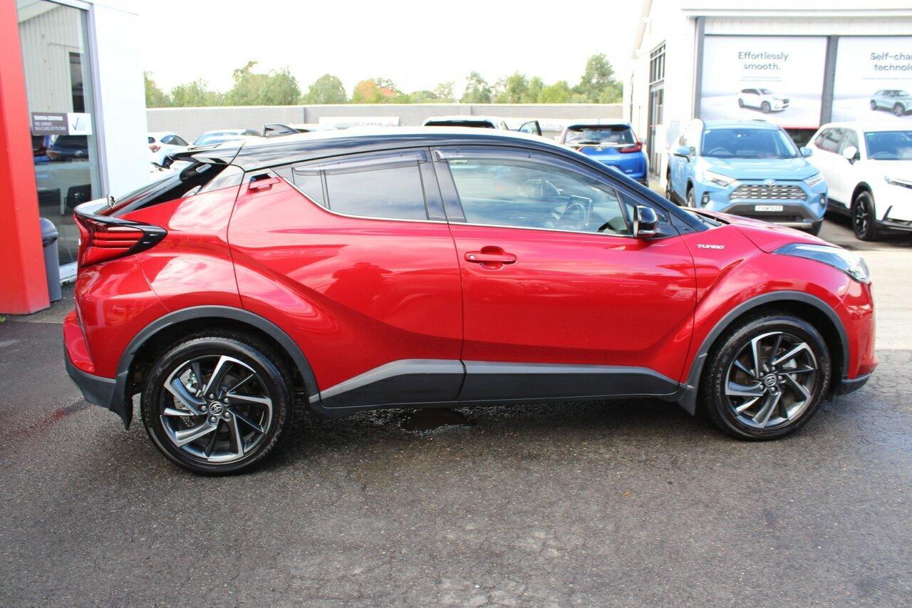 2022 Toyota C-HR Koba in Two Tone Red