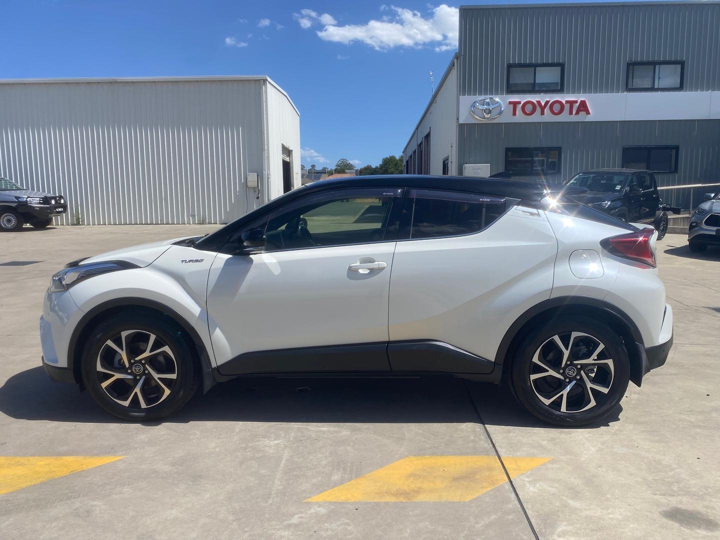 2018 Toyota C-HR Koba AWD in Two Tone White