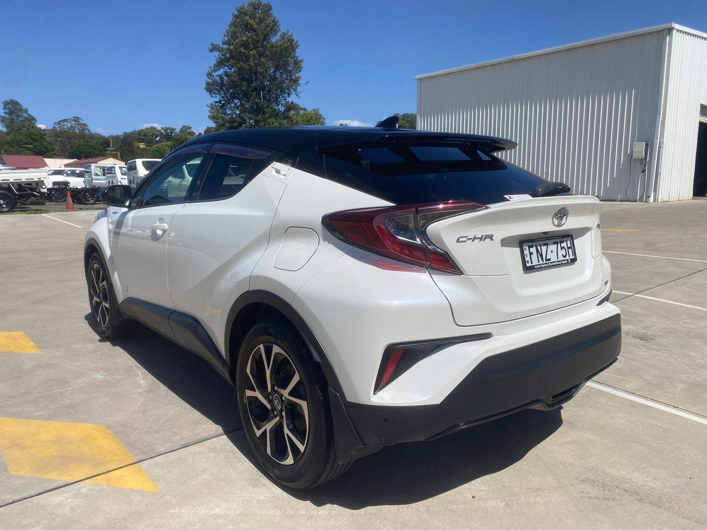 2018 Toyota C-HR Koba AWD in Two Tone White