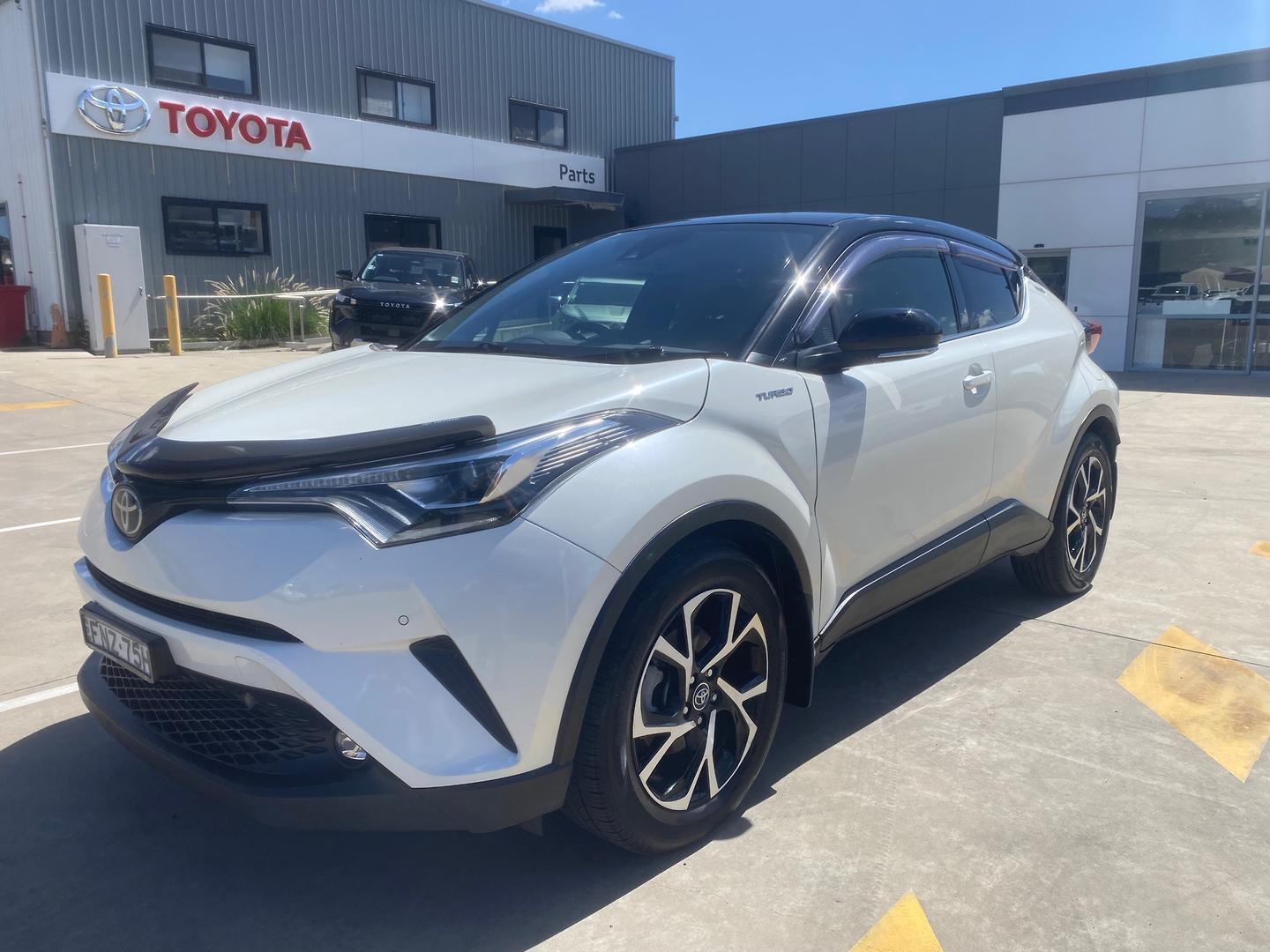 2018 Toyota C-HR Koba AWD in Two Tone White