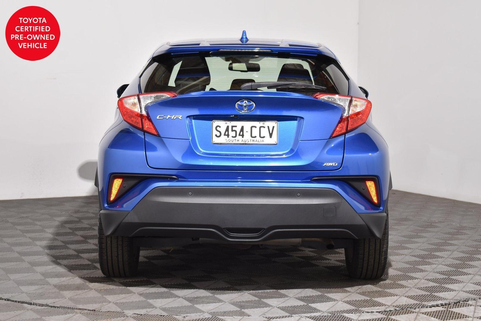 2019 Toyota C-HR Standard AWD in Blue