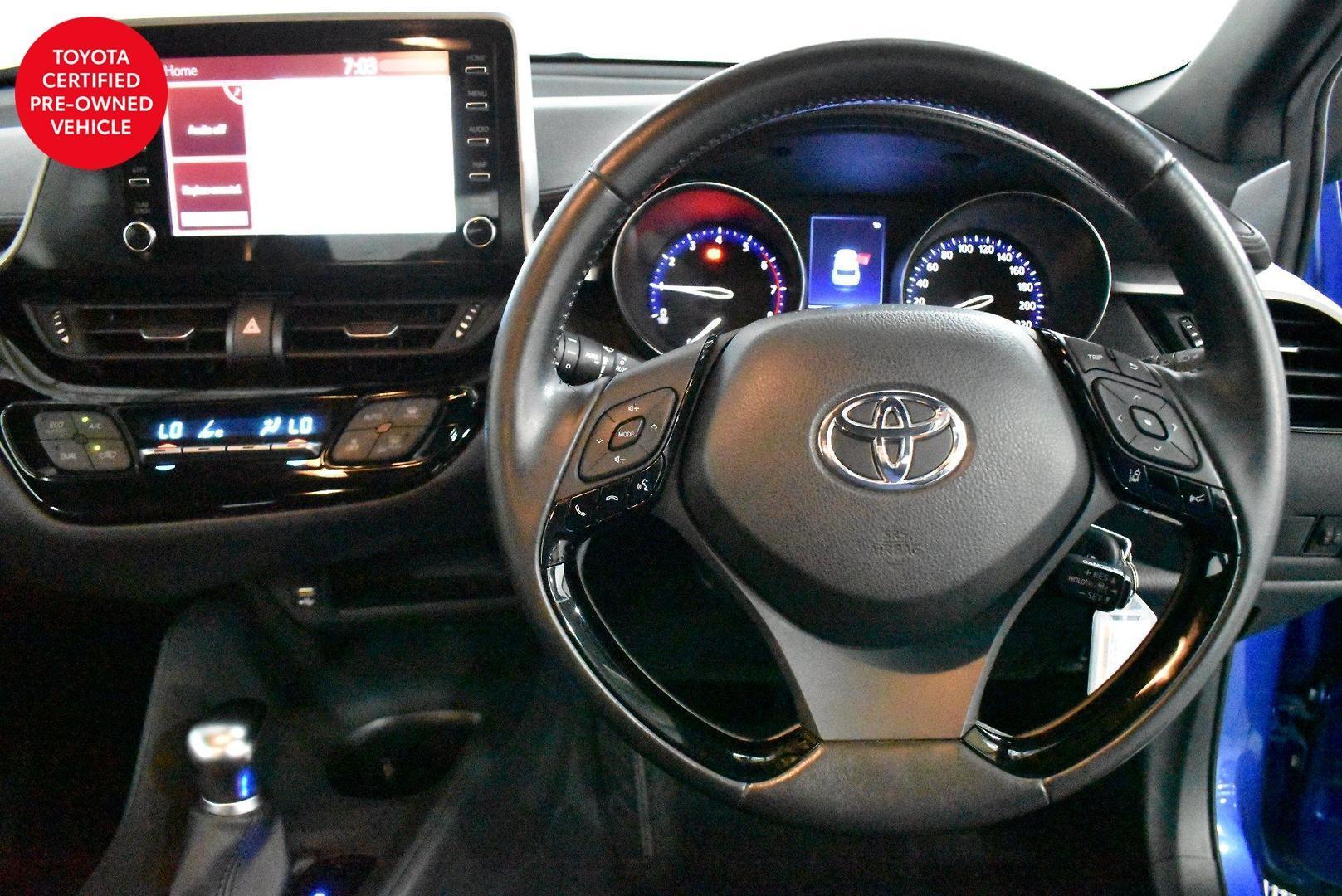 2019 Toyota C-HR Standard AWD in Blue