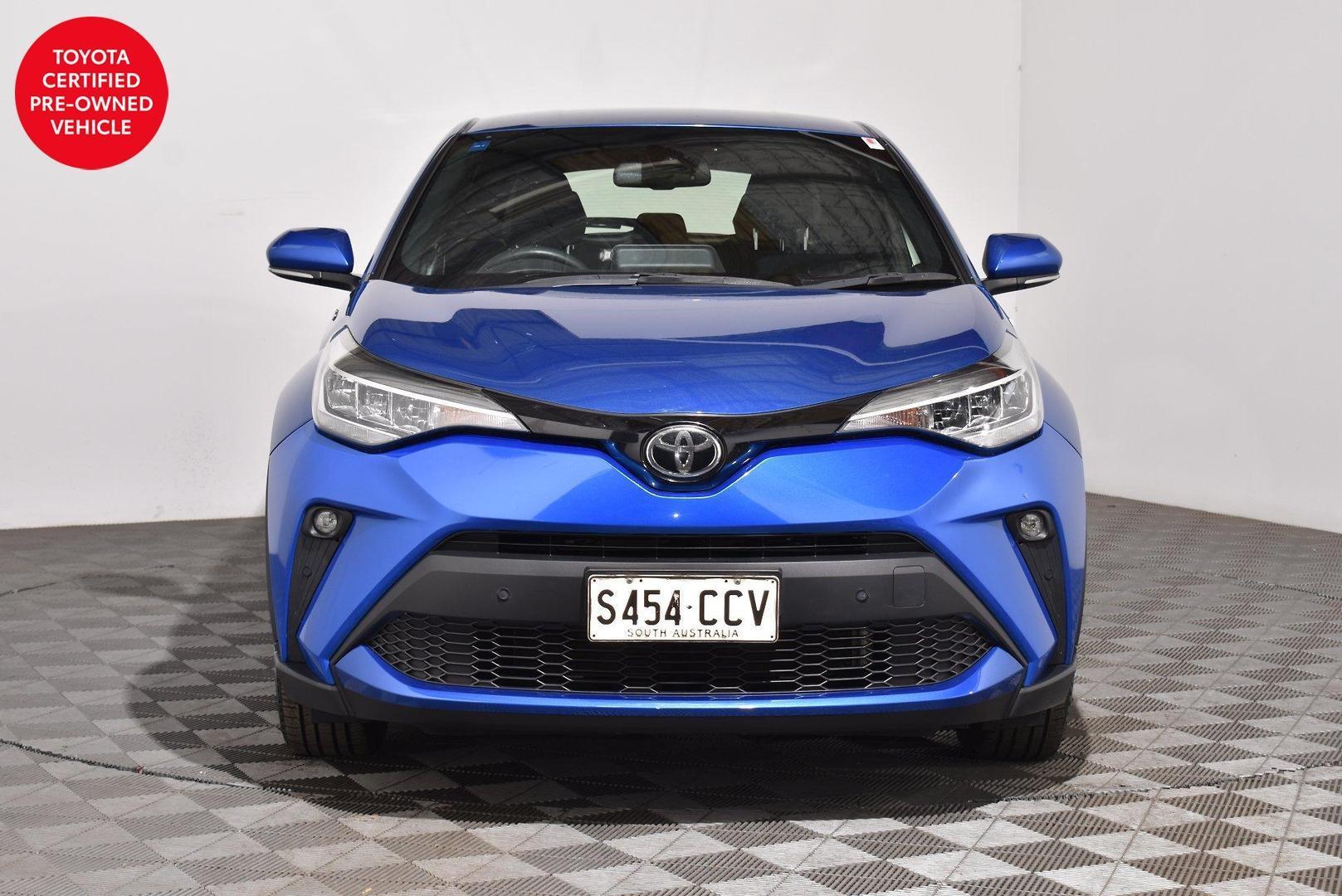 2019 Toyota C-HR Standard AWD in Blue