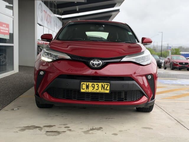 2020 Toyota C-HR Standard AWD in Red
