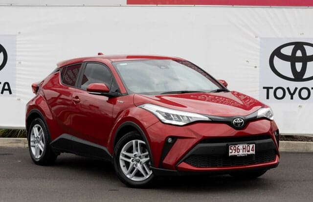 2023 Toyota C-HR GXL AWD in Red