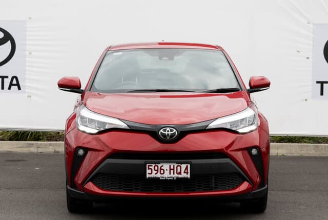 2023 Toyota C-HR GXL AWD in Red