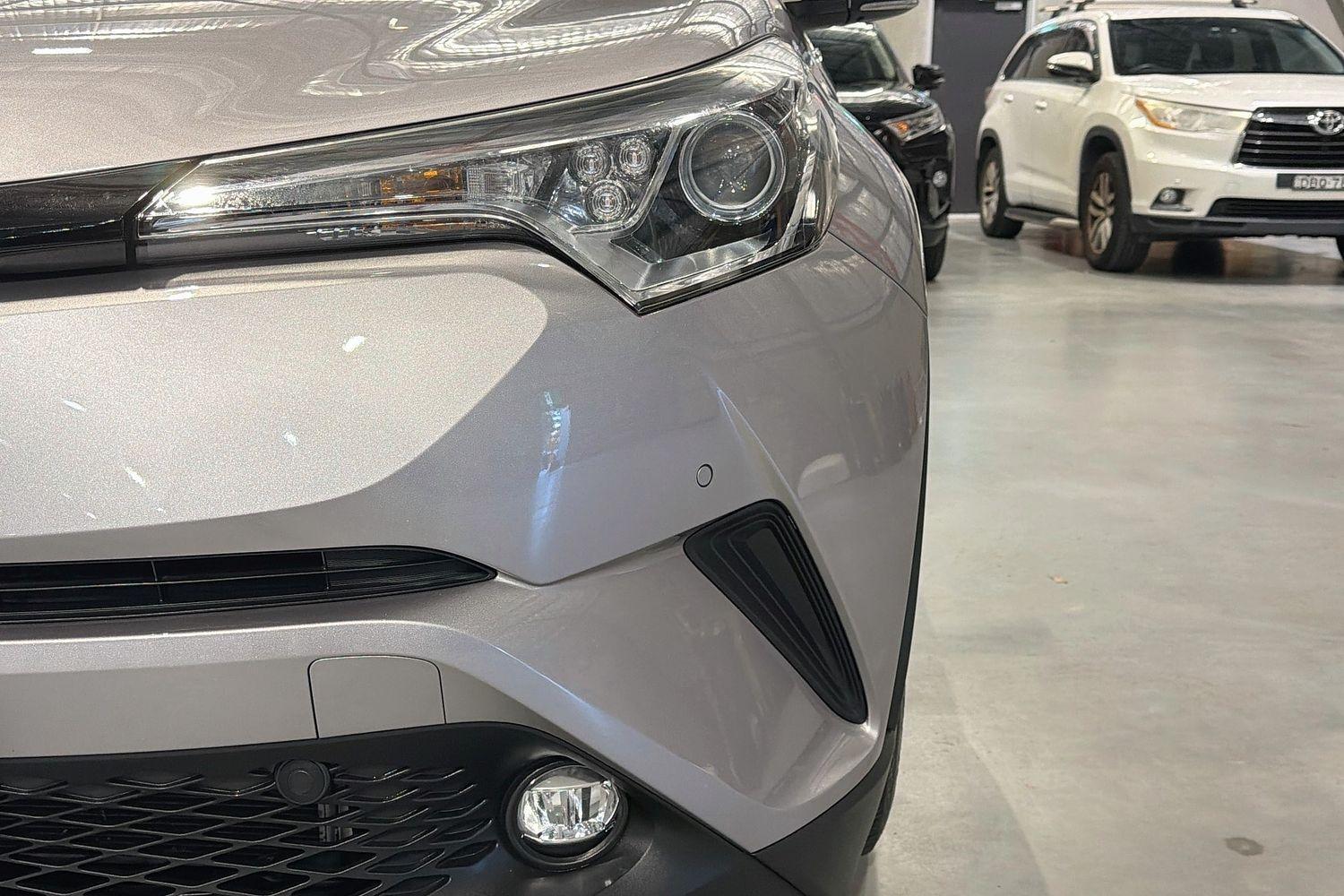 2018 Toyota C-HR Standard AWD in Silver