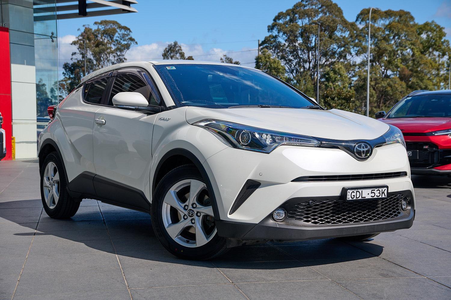 2019 Toyota C-HR Standard AWD in White