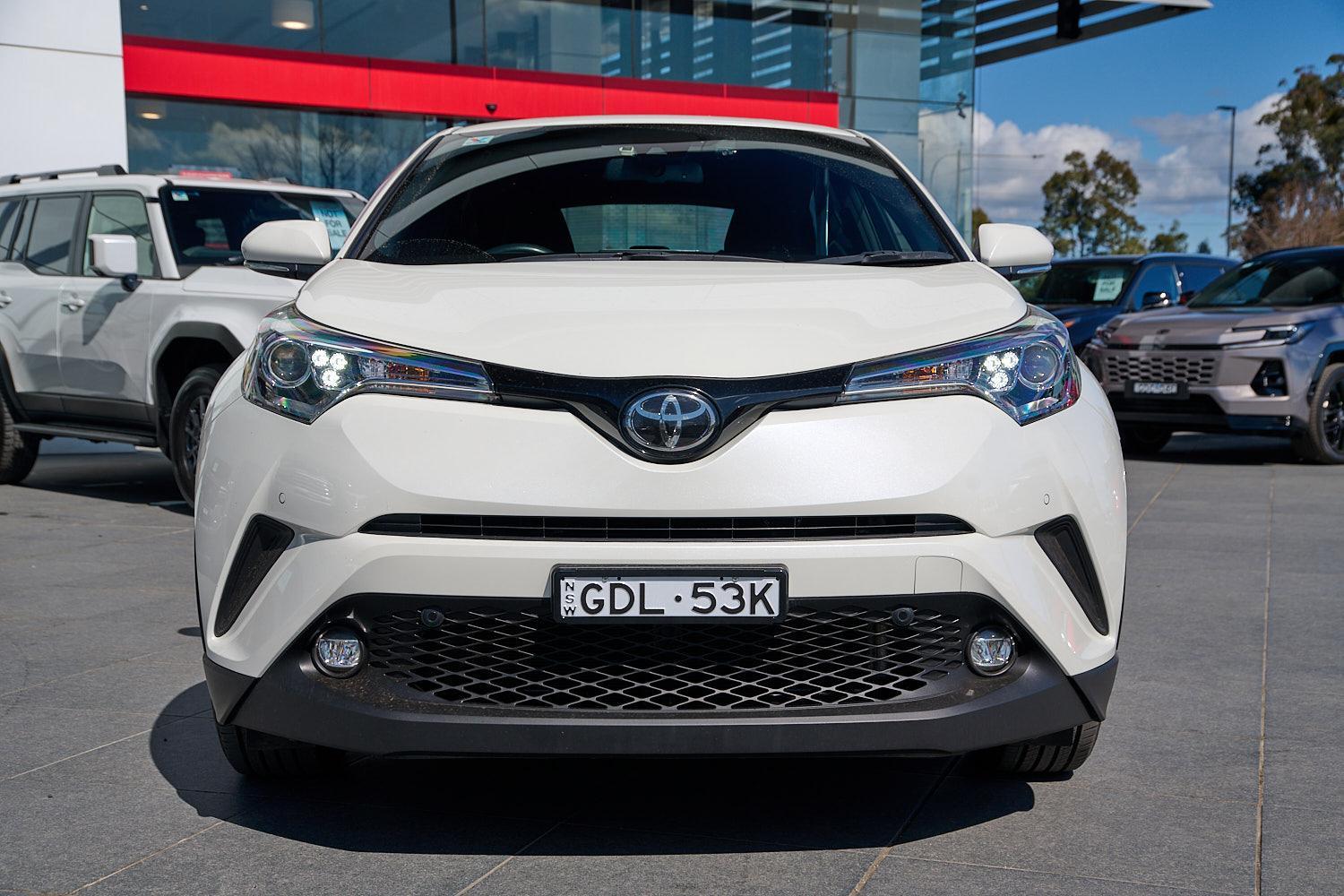 2019 Toyota C-HR Standard AWD in White