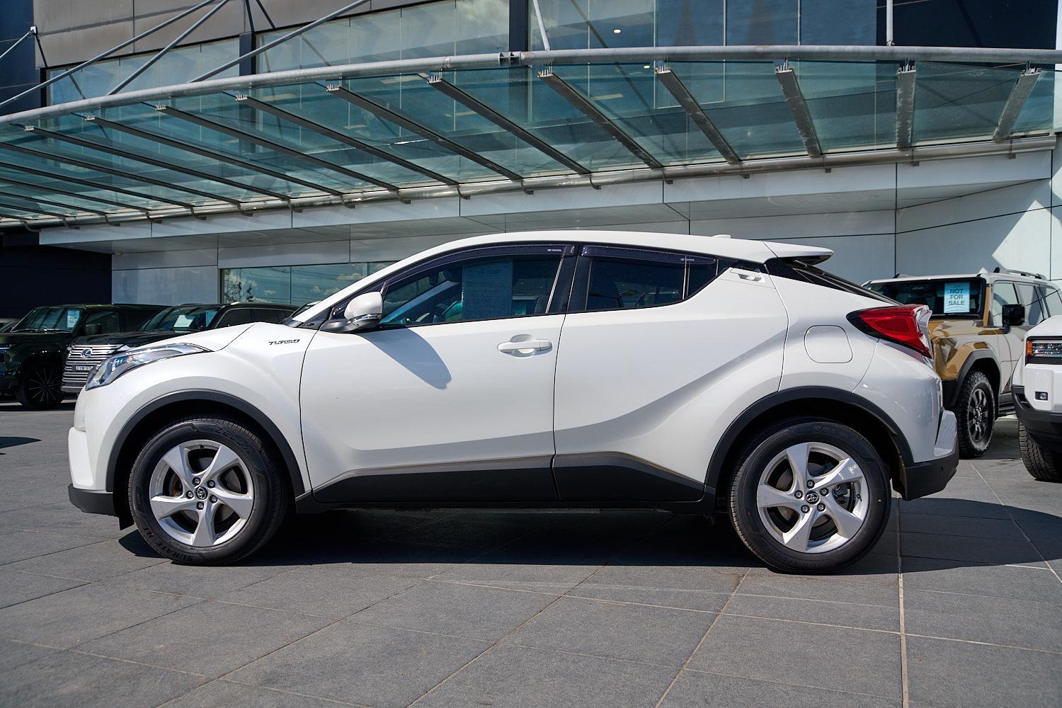 2019 Toyota C-HR Standard AWD in White
