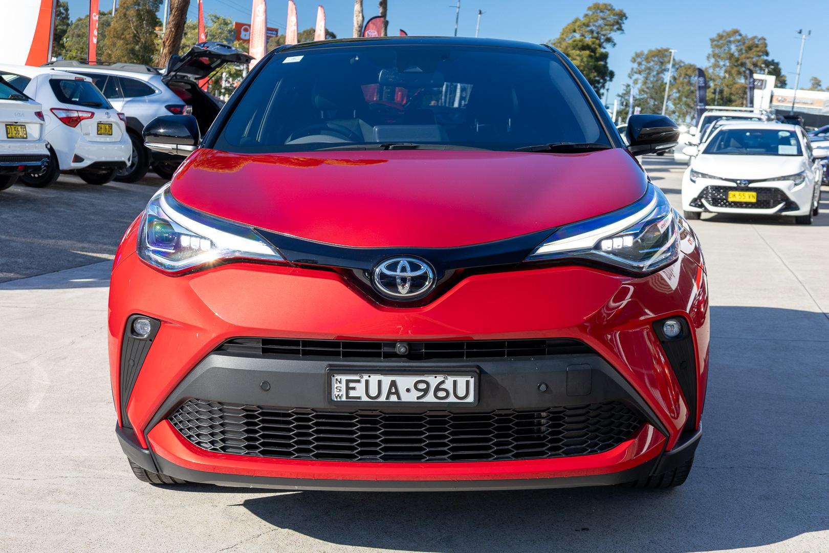 2022 Toyota C-HR Koba AWD in Two Tone Red
