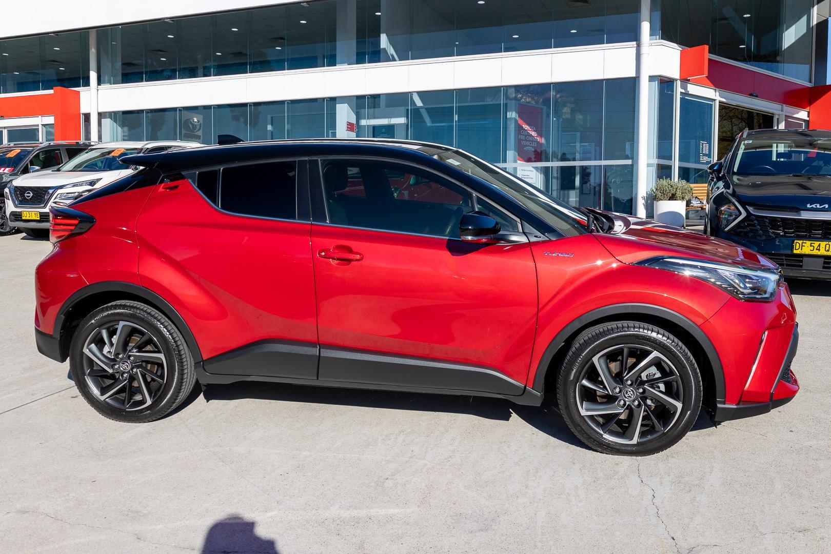 2022 Toyota C-HR Koba AWD in Two Tone Red